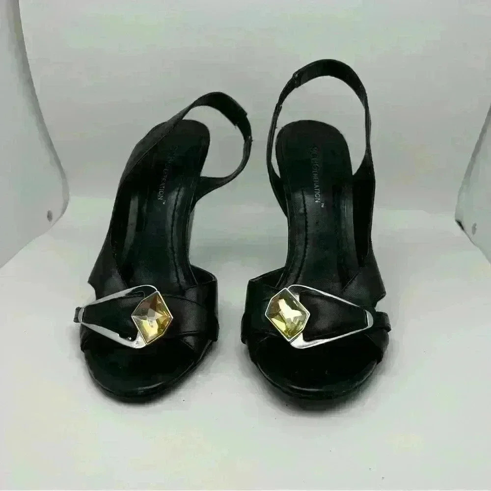 BCBGeneration Vintage Black Heels Sz 7